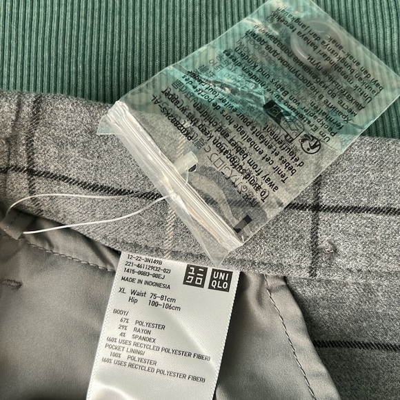 NWOT Uniqlo gray skort with pockets - Picture 4 of 6